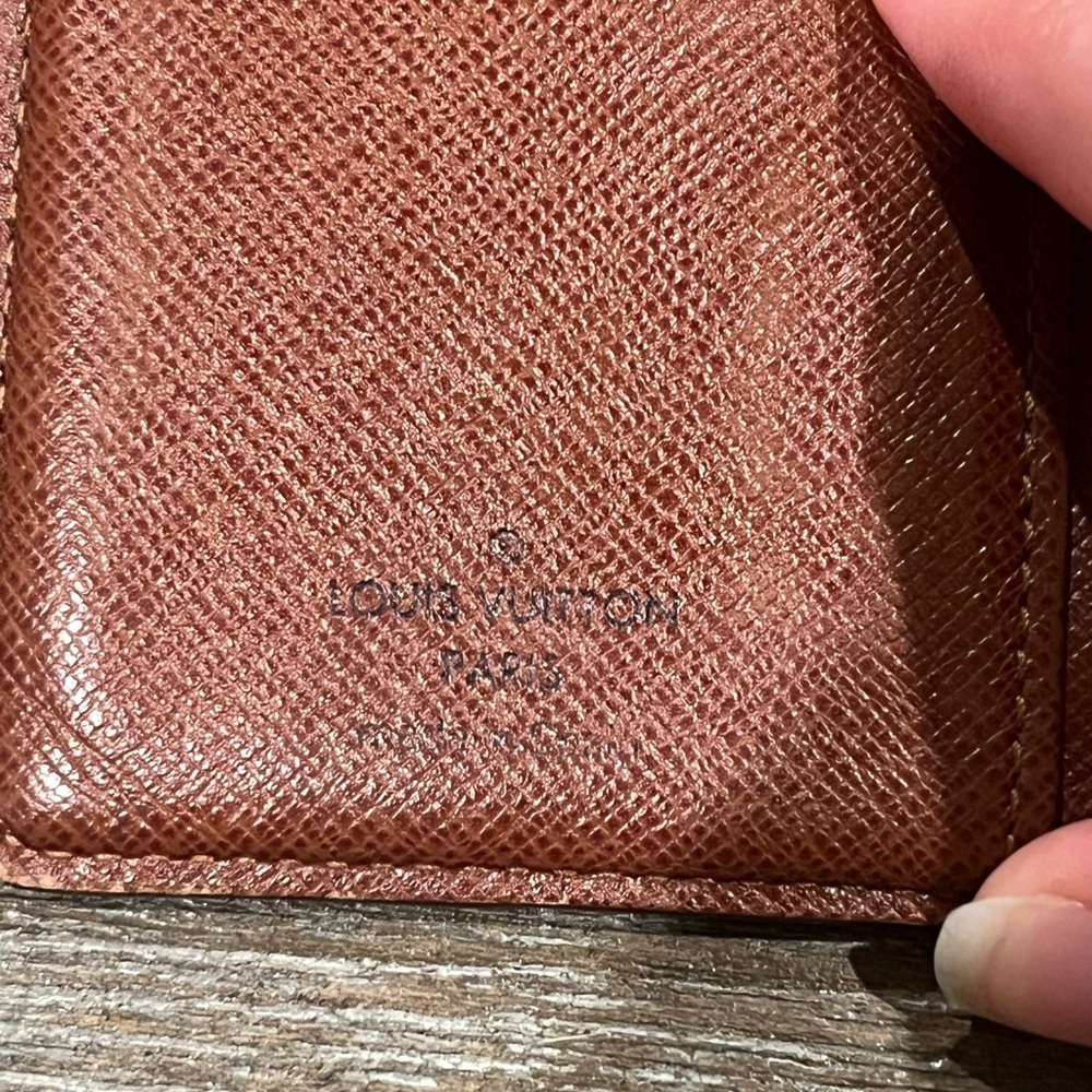 Authentic LV monogram kisslock wallet - Picture 7 of 16